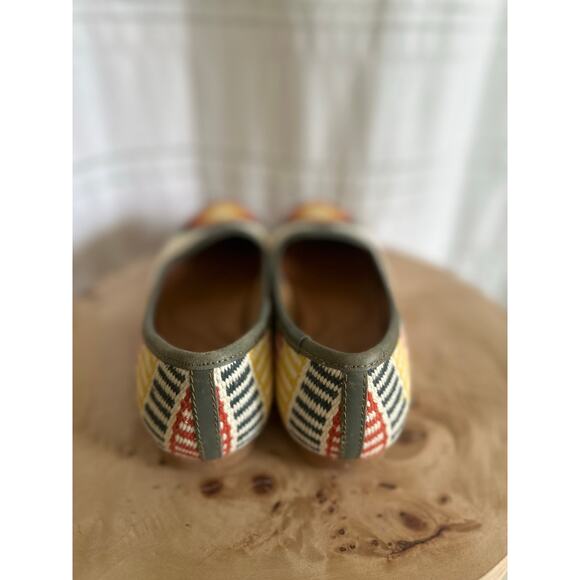 Born Giselle Woven Flats Size 8.5 - Picture 2 of 5